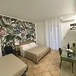 Le Perle Di Naxos 4*