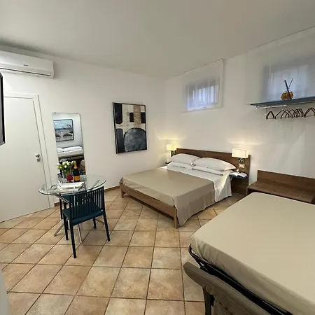 Πανσιόν Le Perle Di Naxos 4*